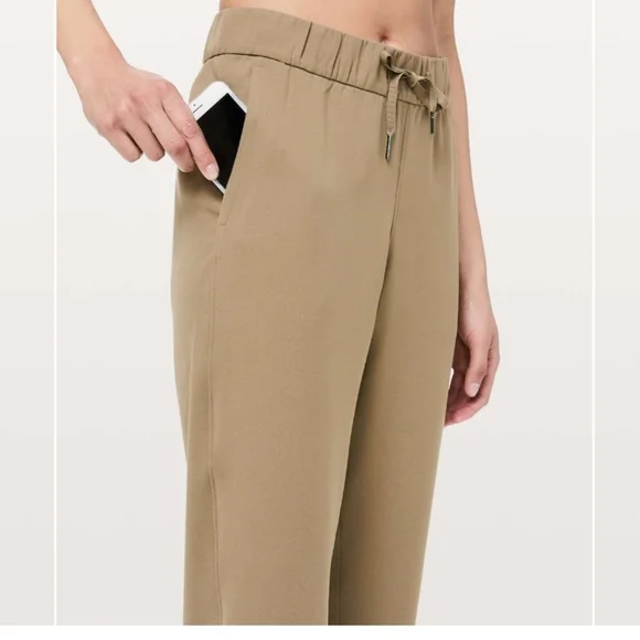 Lululemon On The Fly Crop 23" Pant - Picture 11 of 12